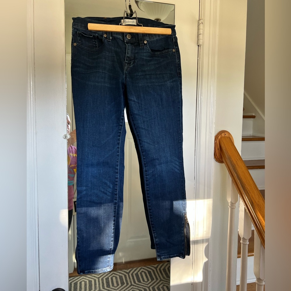 Madewell skinny jeans with ankle detail, size 28